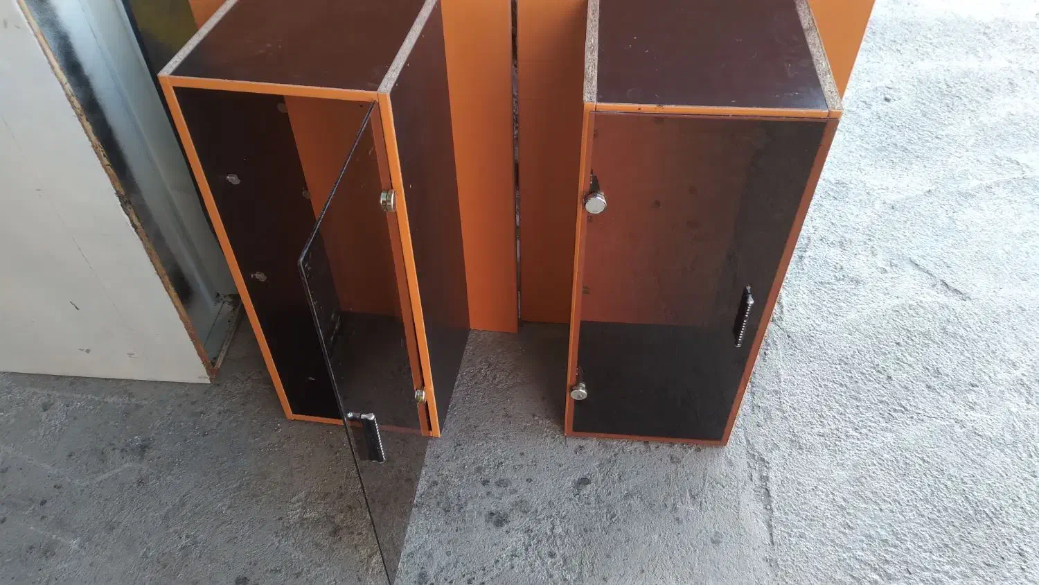 دکور کامل ارایشگاه|آرایشگاه و سالن‌های زیبایی|فردوس (خراسان), |دیوار