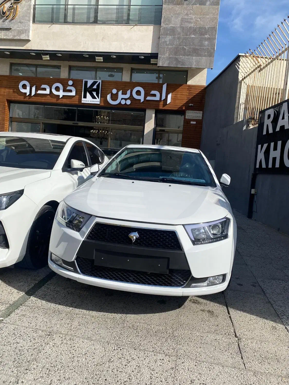 دنا پلاس دنده 6 سرعته بارینگ سفید و مشکی 1404 صفر|خودرو سواری و وانت|شیراز, فرهنگ شهر|دیوار