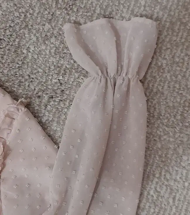 پیراهن دخترانه|لباس|کاشان, قطب راوندی|دیوار