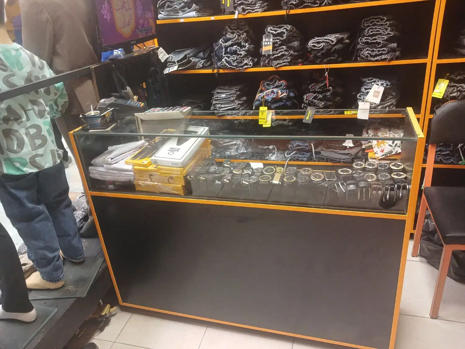 اجاره مغازه با جنس داده میشود|اجارهٔ مغازه و غرفه|ملارد, |دیوار