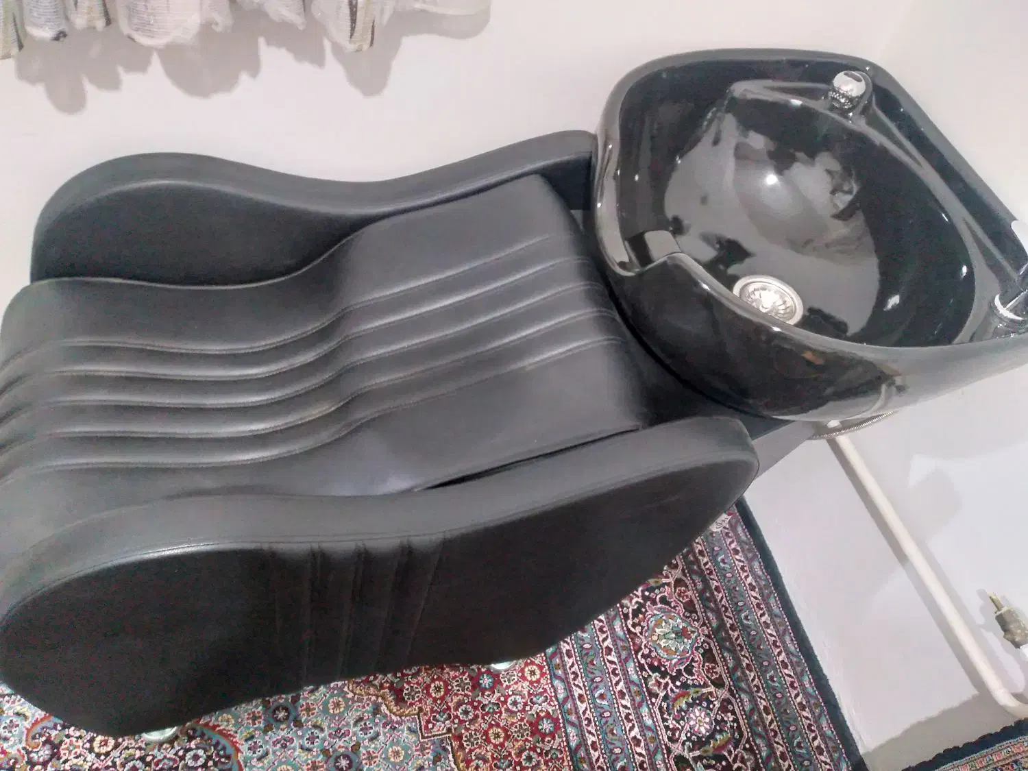 سرشور|آرایشگاه و سالن‌های زیبایی|سنندج, |دیوار