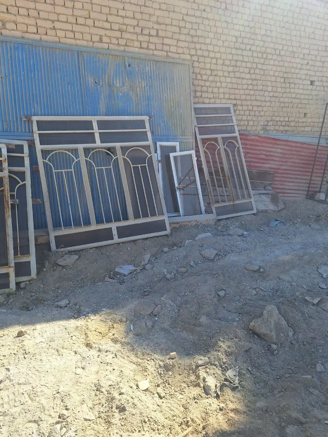 پنجره عالی در حد نو|مصالح و تجهیزات ساختمان|گلپایگان, |دیوار