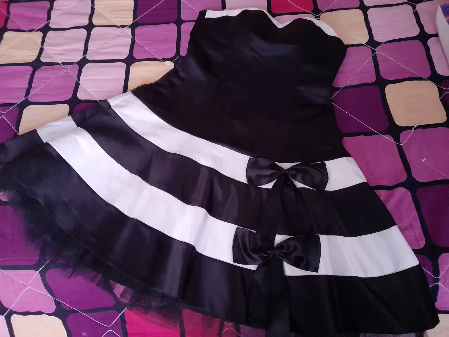 لباس عروسکی|لباس|مشهد, دانشجو|دیوار