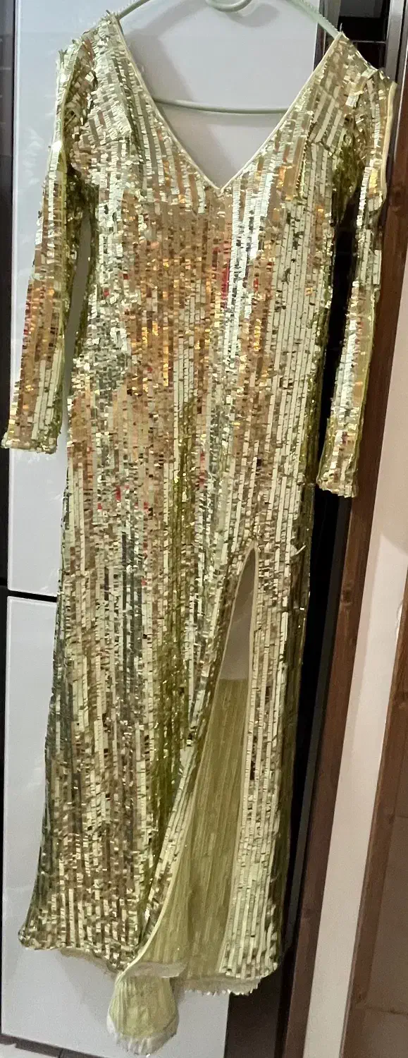 پیرهن ماکسی مجلسی|لباس|هشتگرد, فاز ۱ مهستان|دیوار