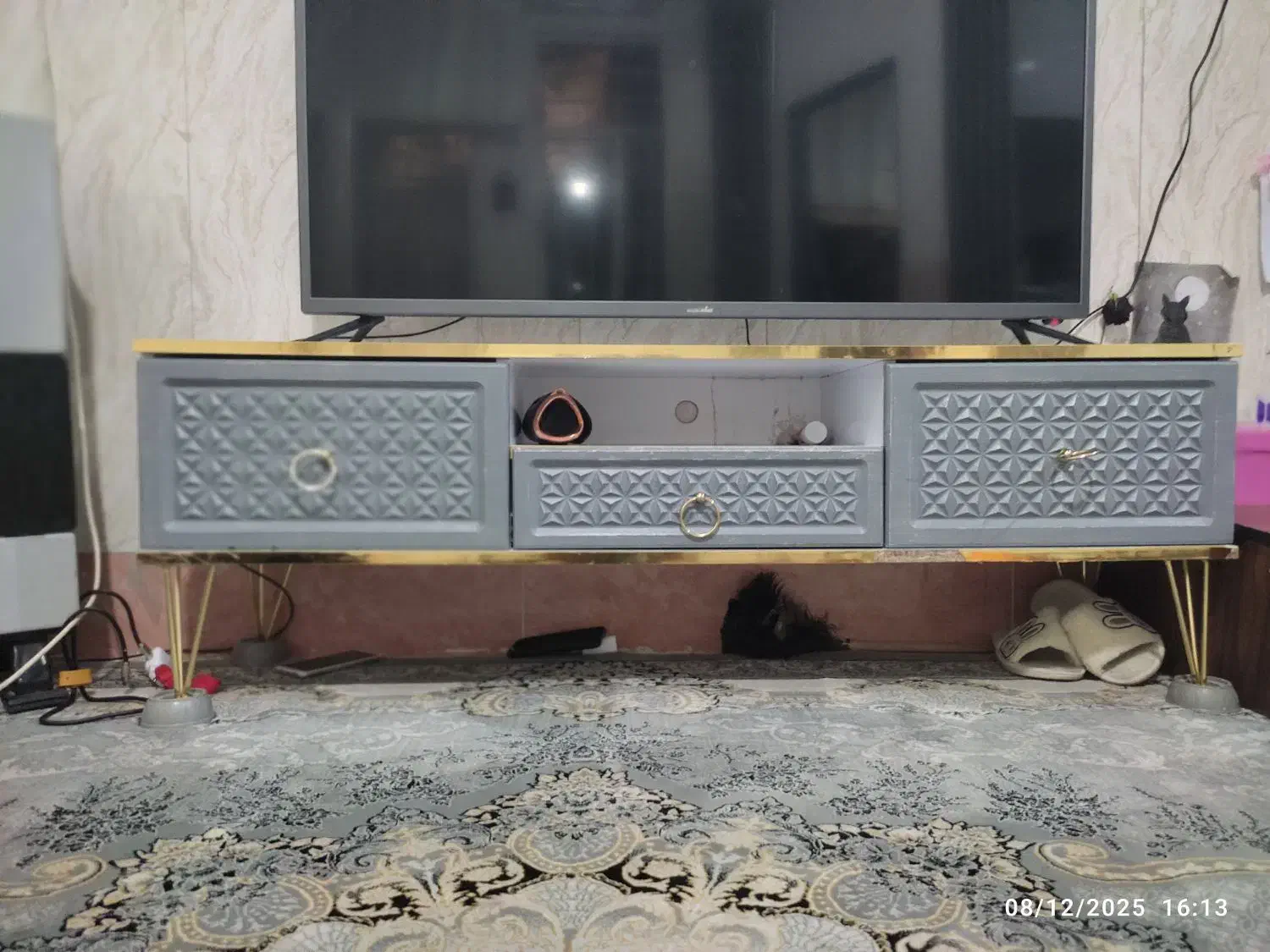 میز تلویزیون|میز تلویزیون|قم, قلعه کامکار|دیوار