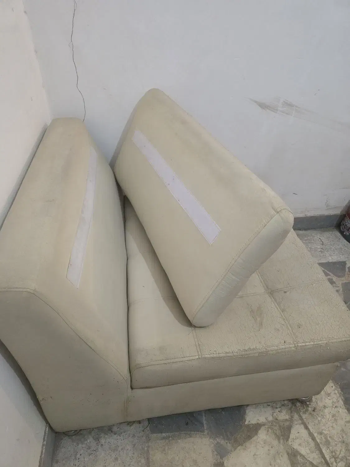 مبل پایه استیل چرم|مبلمان خانگی و میز عسلی|زاهدان, |دیوار