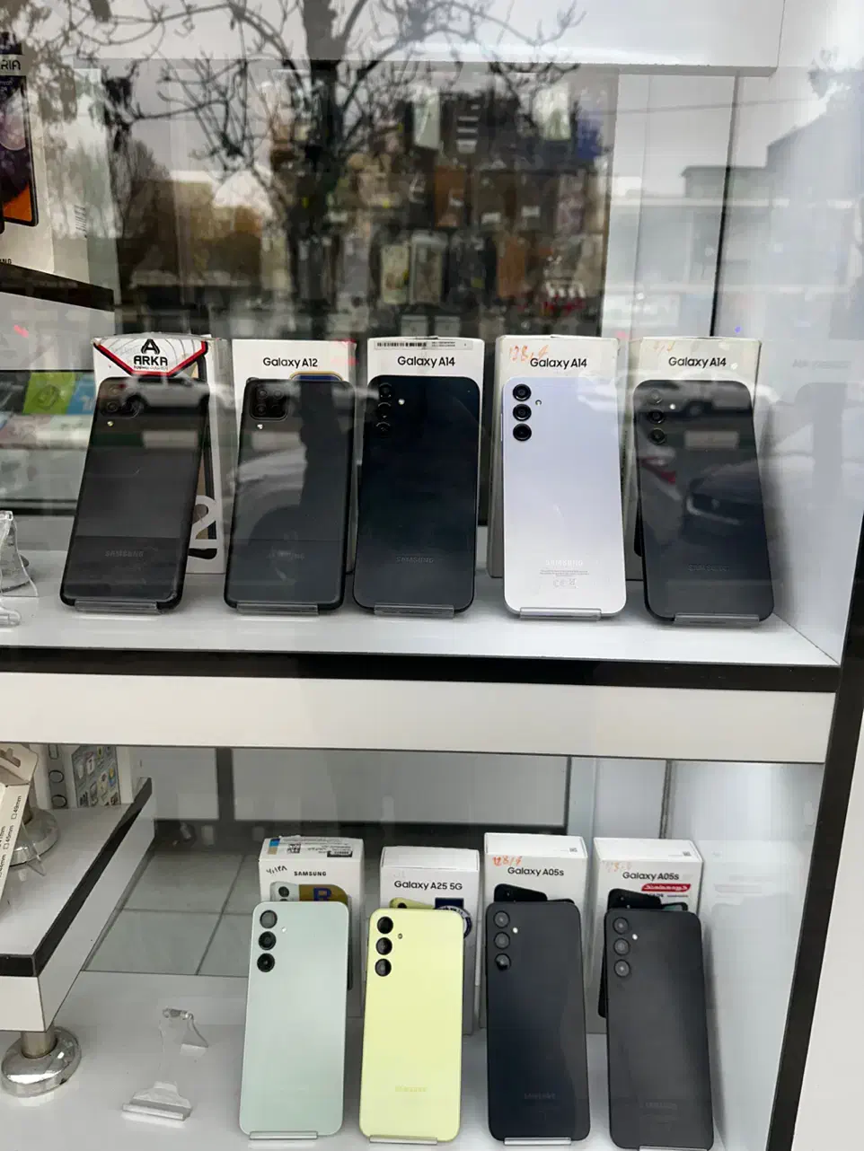 خرید و فروش ‌گوشی های سامسونگ و شیائومی بدون مشکل|موبایل|اراک, |دیوار