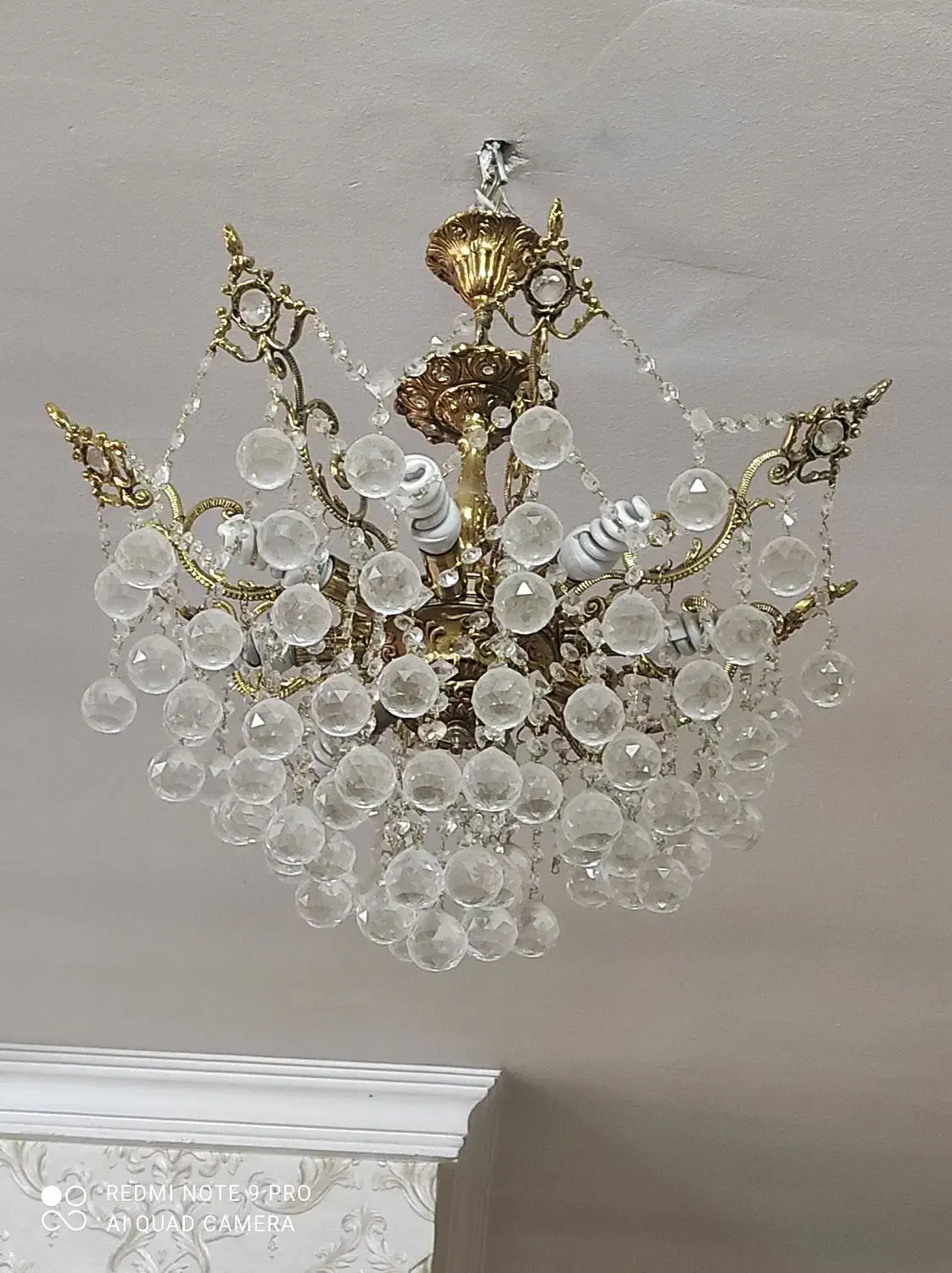 لوستر ۸ شاخه جنس برنز|لوستر و چراغ آویز|پردیس, فاز ۴|دیوار