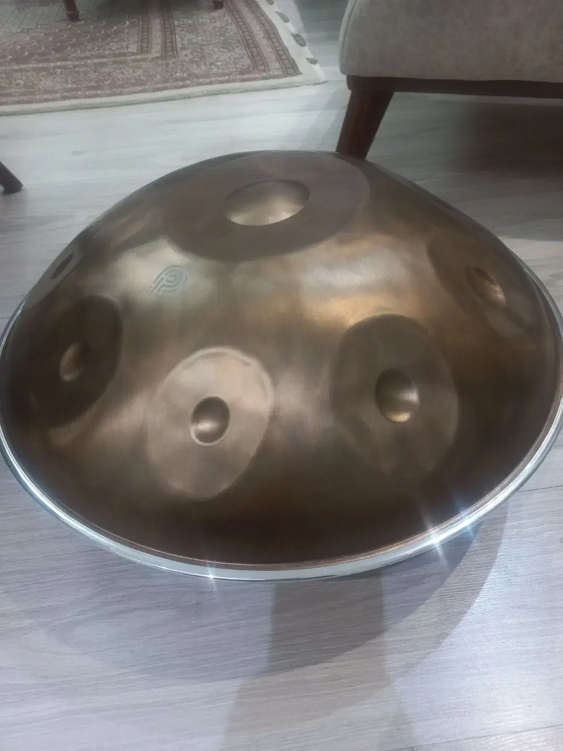 ساز موسیقی|درام و پرکاشن|خوی, |دیوار