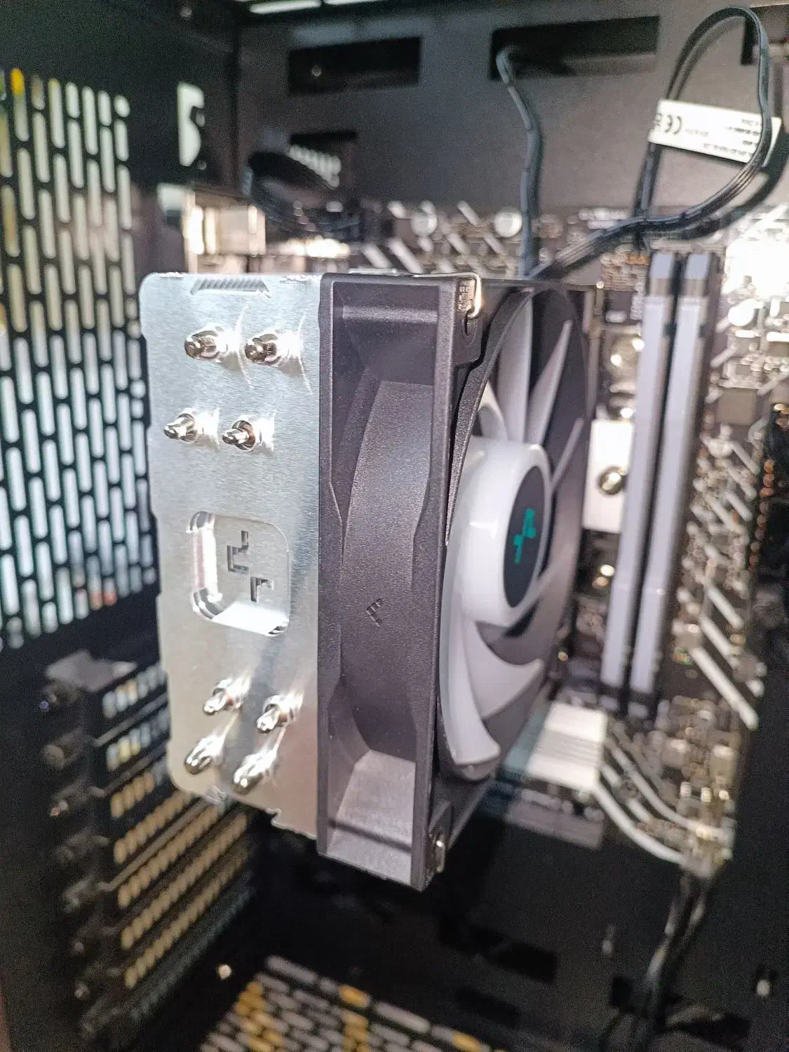 خنک کننده بادی CPU/پردازنده DEEPCOOL AG400|قطعات و لوازم جانبی رایانه|قدس, شهر‌قدس|دیوار