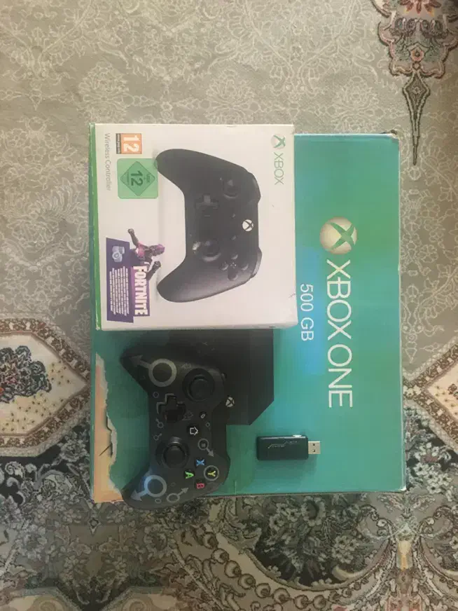 ایکس باکس وان با ۳ دسته|کنسول، بازی ویدئویی و آنلاین|مشهد, شاهد (شهرک غرب)|دیوار