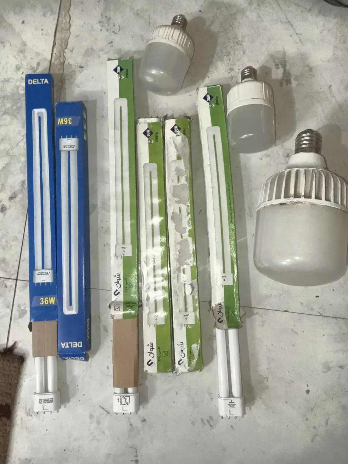 مهتابی و لامپ|لامپ و چراغ|قم, علی آباد سعدگان|دیوار