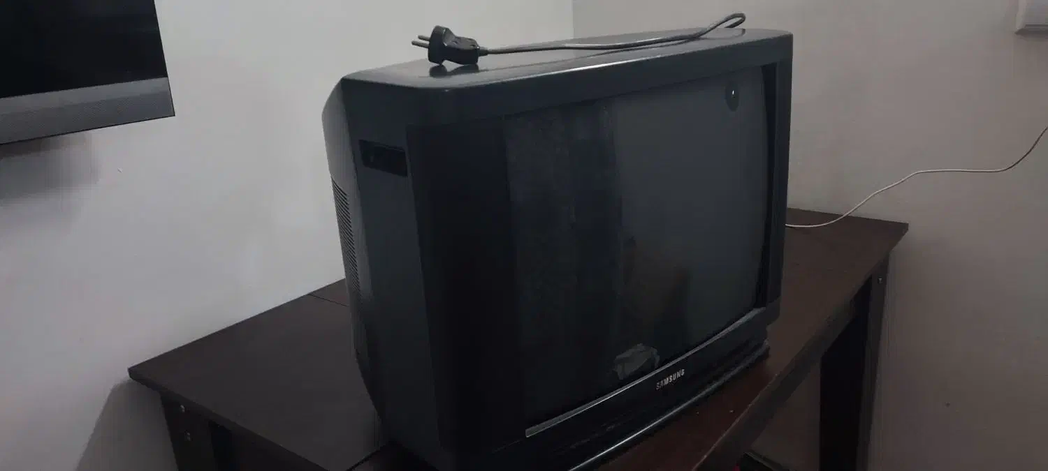 تلویزیون|تلویزیون و پروژکتور|قم, شاه ابراهیم|دیوار