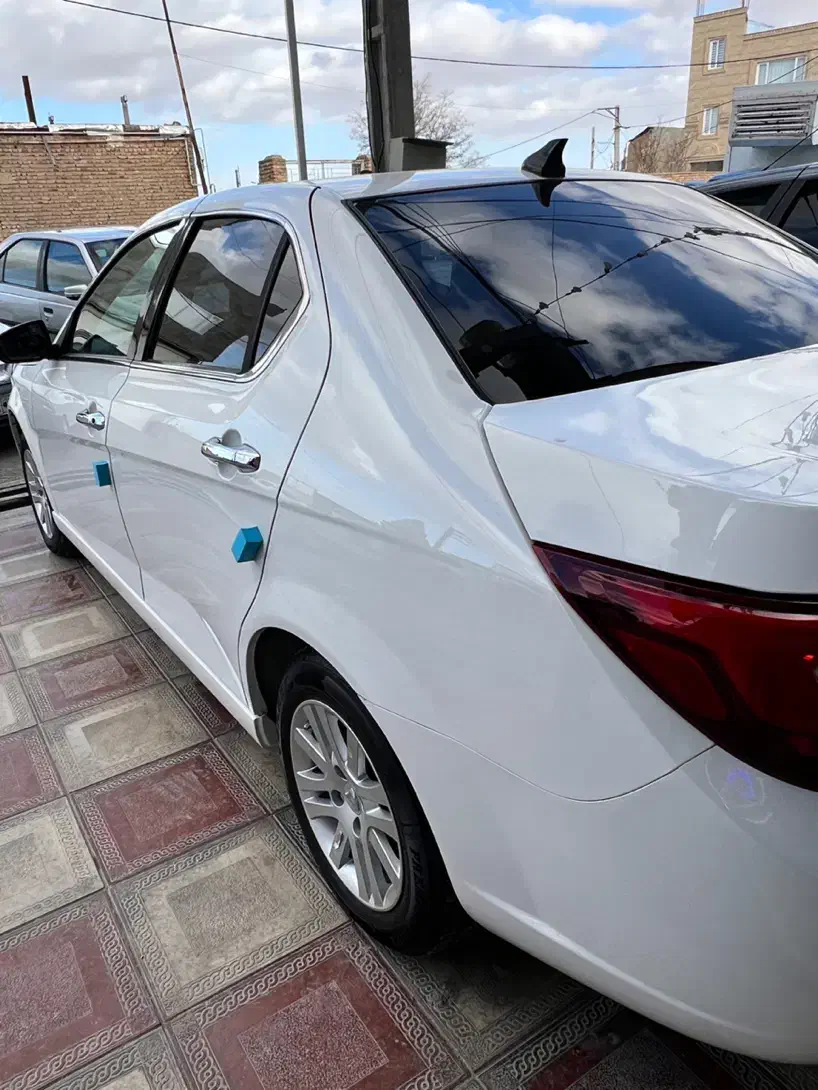 دنا پلاس|خودرو سواری و وانت|بزینه رود, |دیوار