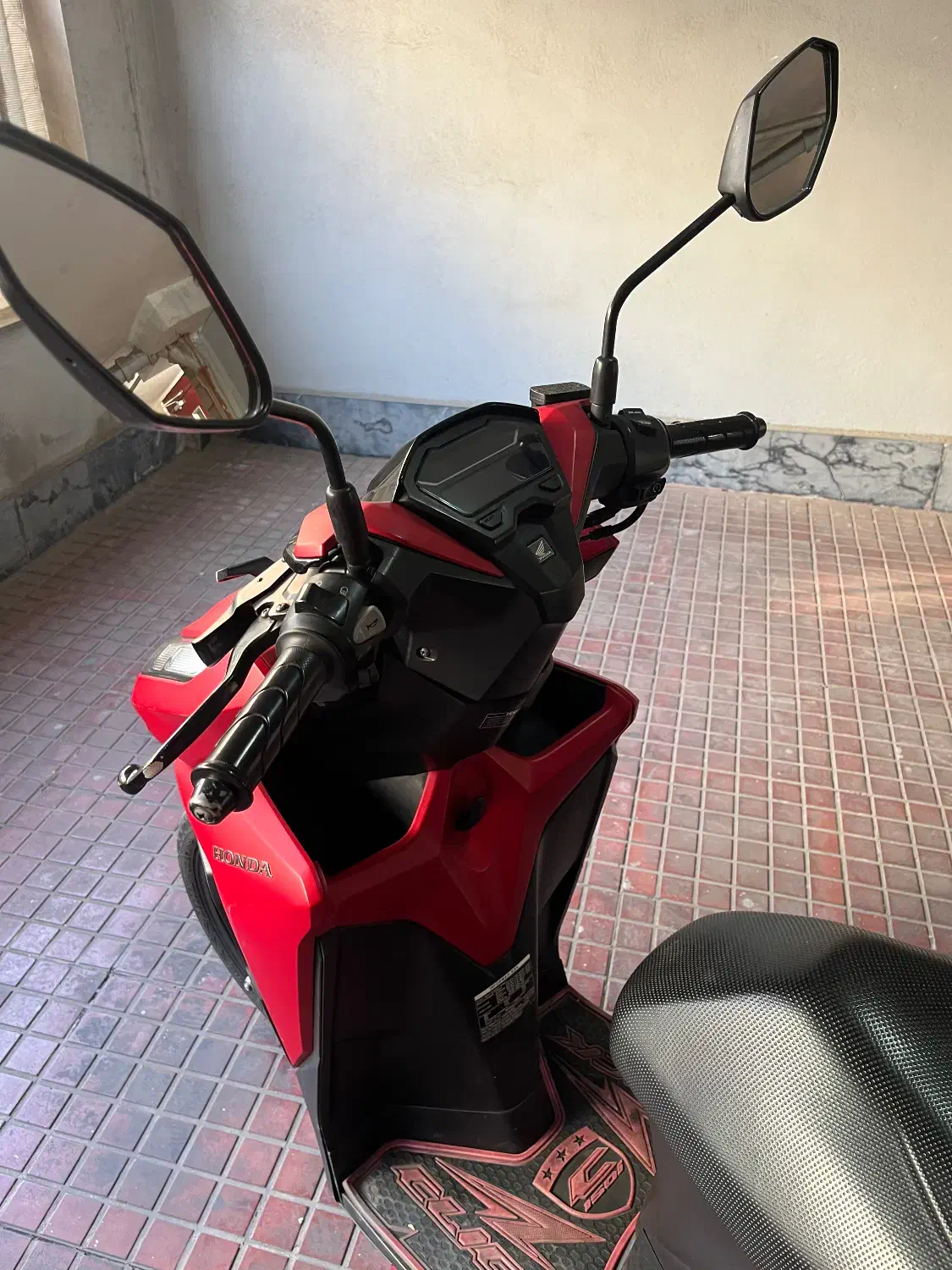 موتور کلیک اصل کم کارکرد مدل ۹۸ دو ریموته|موتورسیکلت|تهران, صادقیه|دیوار