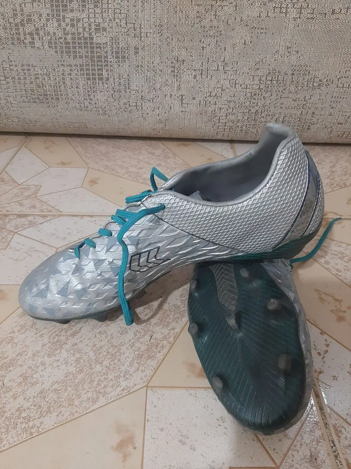 استوک فوتبال و توپ فوتبال|کیف، کفش، کمربند|ساوه, |دیوار