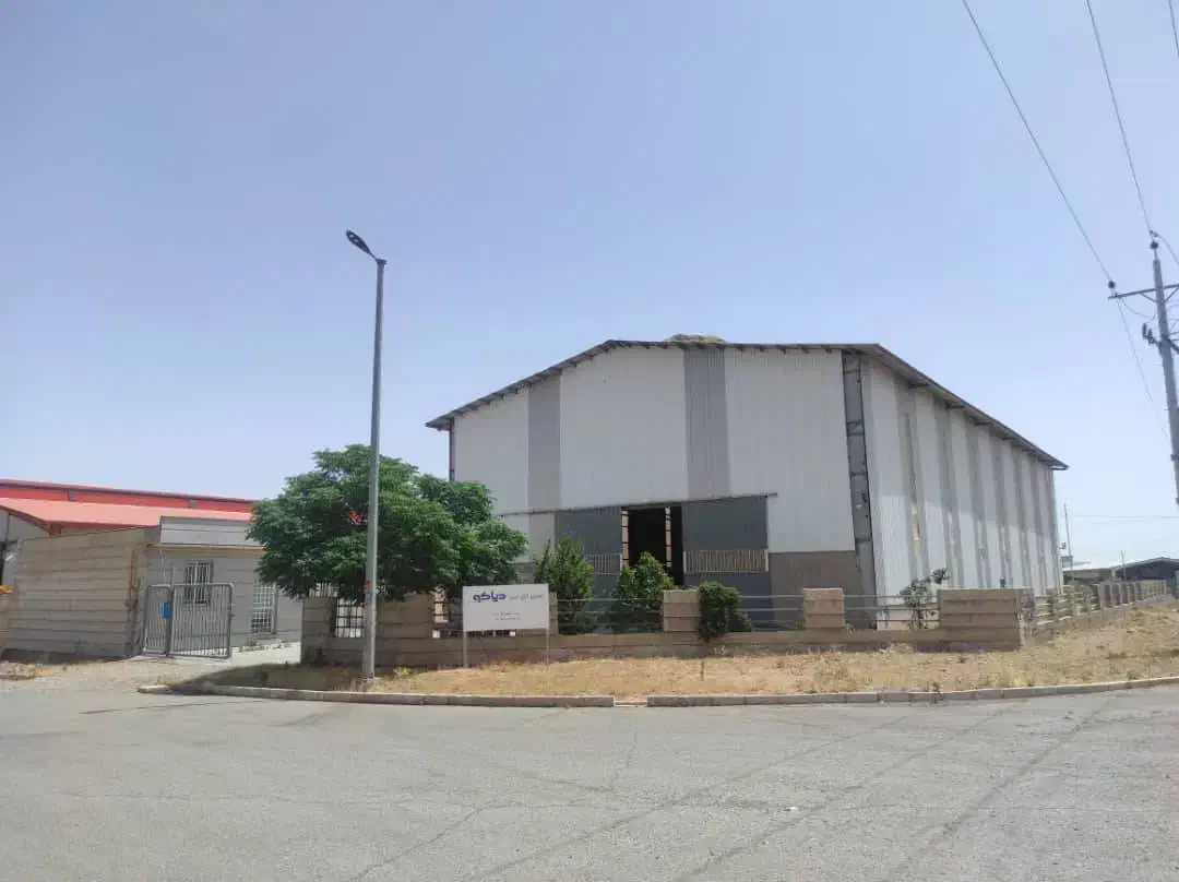 اجاره۲۷۰۰متر سوله/جرثقیل دار/ارتفاع ۱۲/اتوبان ساوه|اجارهٔ دفتر صنعتی، کشاورزی، تجاری|زرندیه, |دیوار