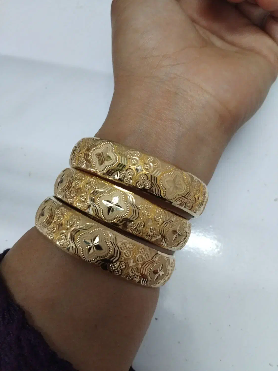 گوشواره و النگو|جواهرات|نیشابور, محله میدان باغات|دیوار