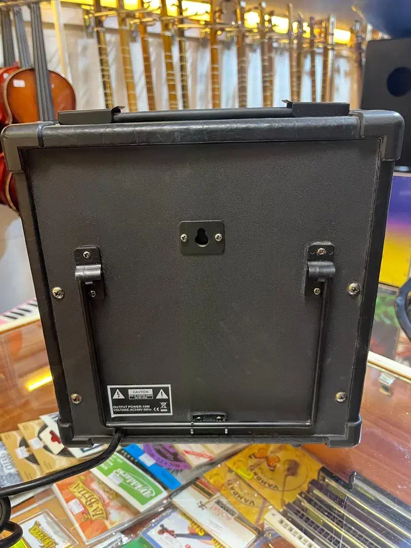 آمپ گیتار برندماکسیم گالری موسیقی آرتیاپاساژشهرسبز|گیتار، بیس، امپلیفایر|لاهیجان, انقلاب|دیوار