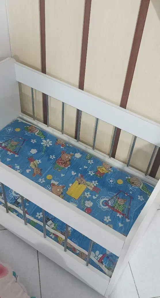 تخت خواب نوزاد نوجوان|تخت و سرویس خواب|مشهد, ولیعصر (شهرک غرب)|دیوار