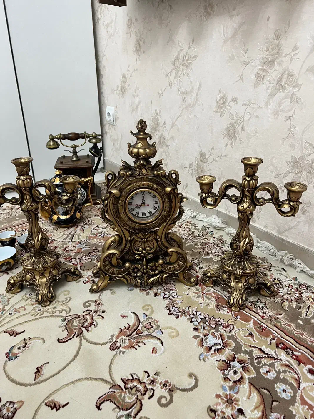 ساعت و شمعدانی ست|ساعت دیواری و تزئینی|تهران, نازی‌آباد|دیوار