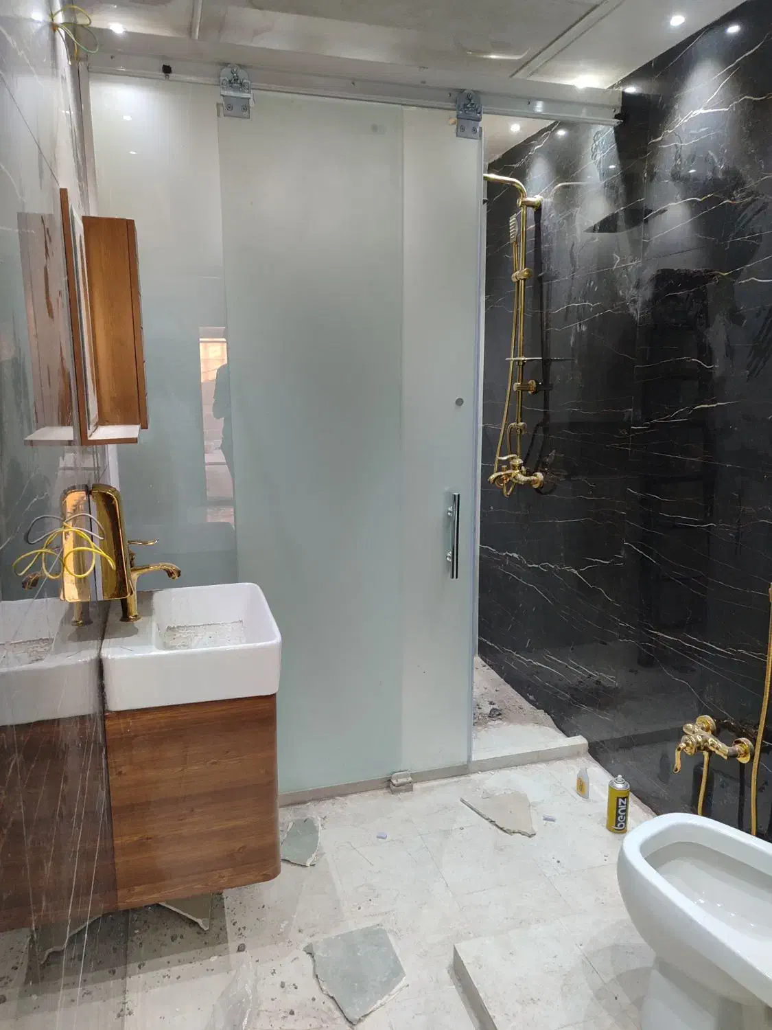 شیشه سکوریت|خدمات پیشه و مهارت|زاهدان, |دیوار