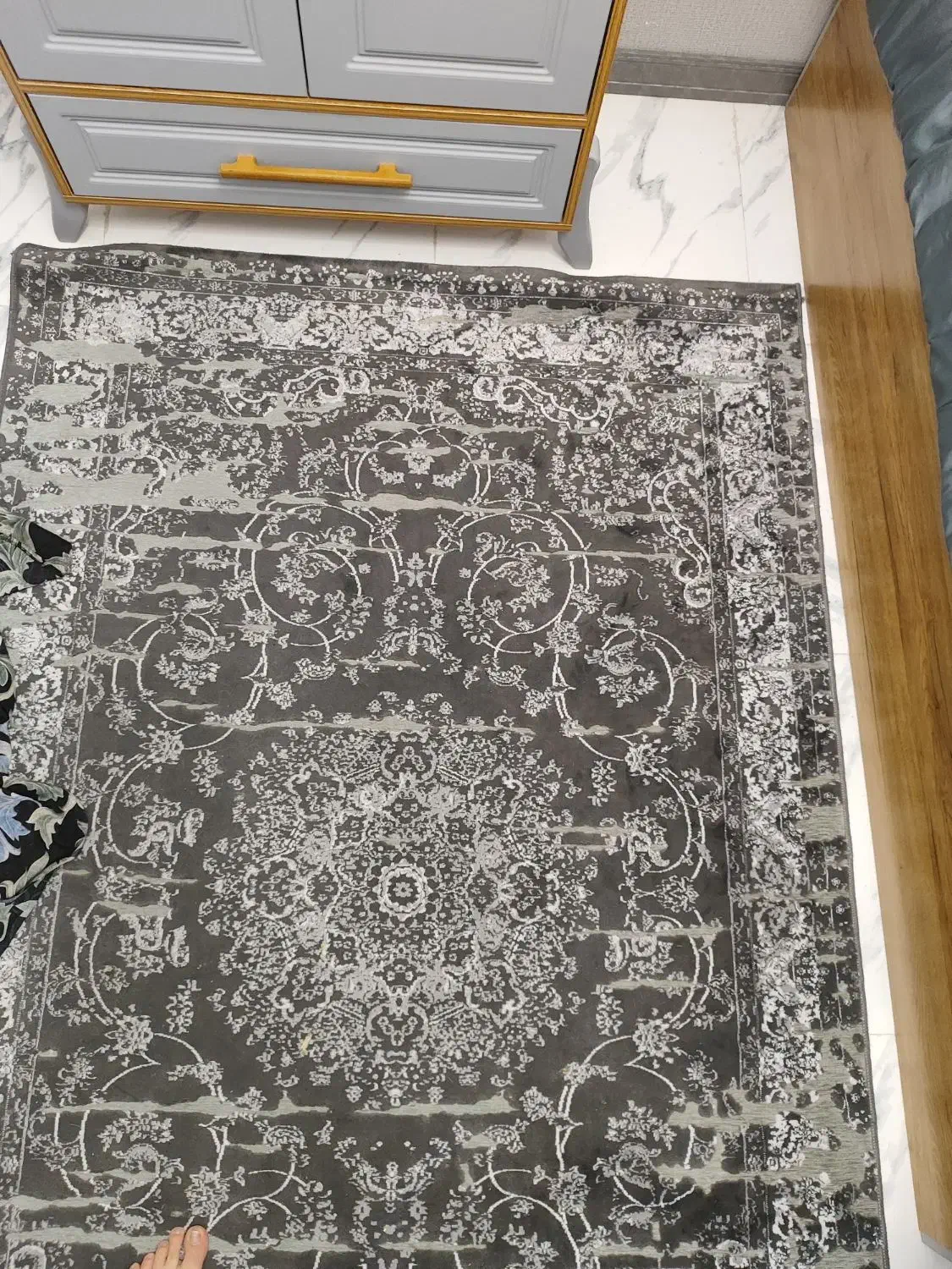 فرش فانتزی 6متری و دو 4متری|فرش|بهارستان, |دیوار