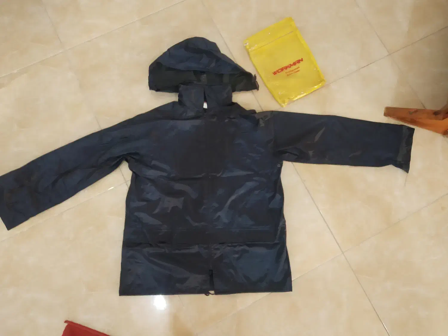 بارانی workmane سایز m|کوهنوردی و کمپینگ|تنکابن, |دیوار