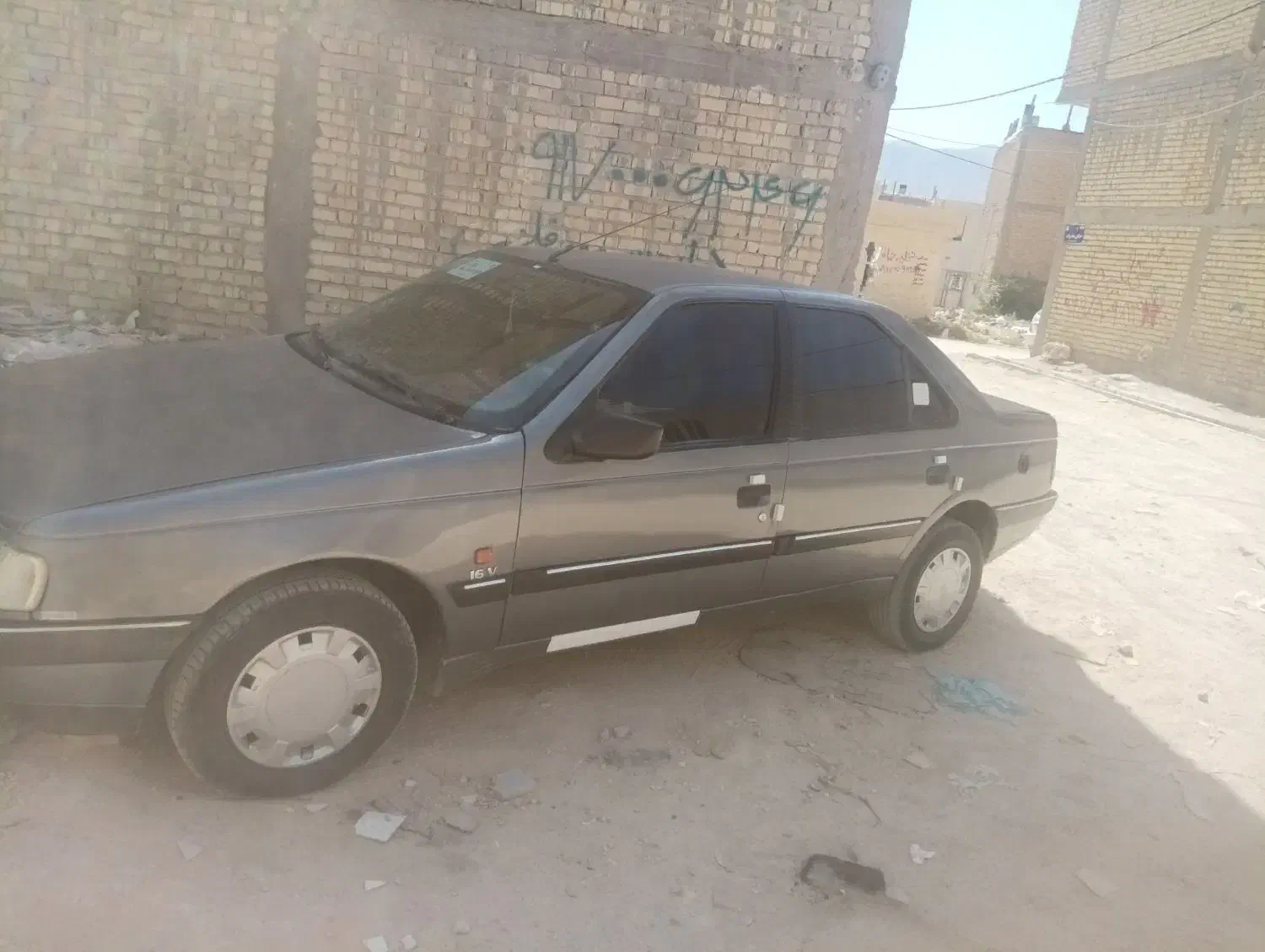 پژو 405 GLX - دوگانه سوز CNG، مدل ۱۳۹۱|خودرو سواری و وانت|شیراز, میانرود|دیوار