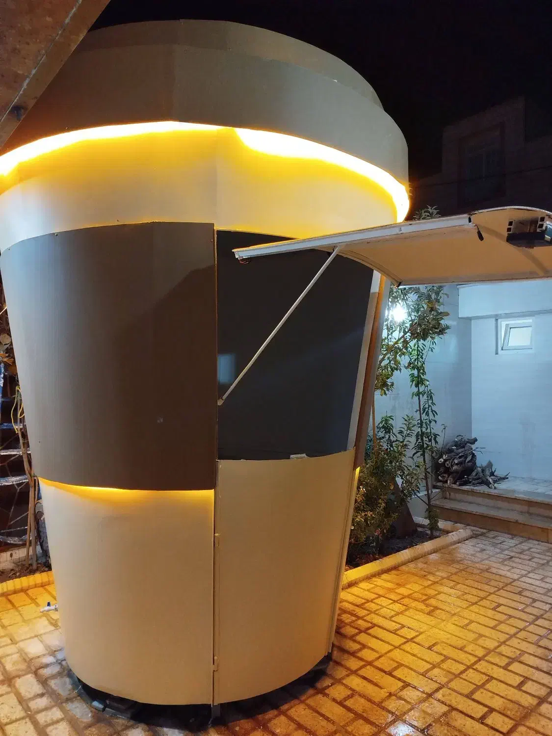 مغازه کیوسک طرح لیوان قهوه|کافیشاپ و رستوران|قم, گذر قلعه|دیوار