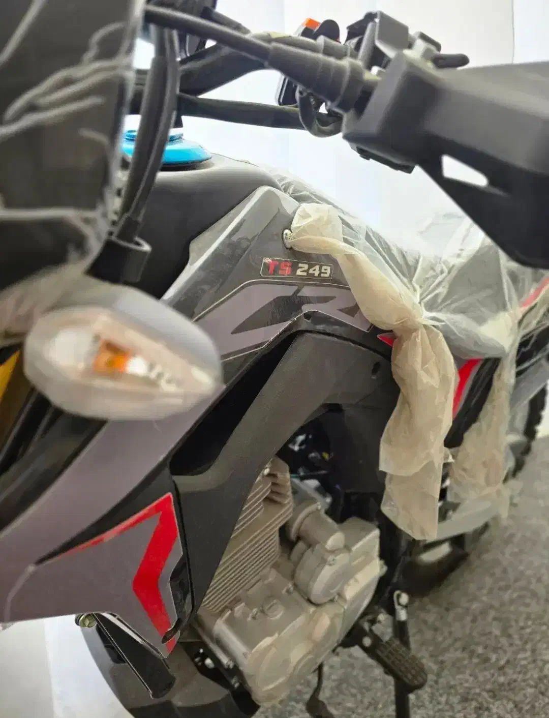 موتور تریل ۲۵۰ توسن صفر خشک قیمت استثنایی مقطوع|موتورسیکلت|اصفهان, شفق|دیوار