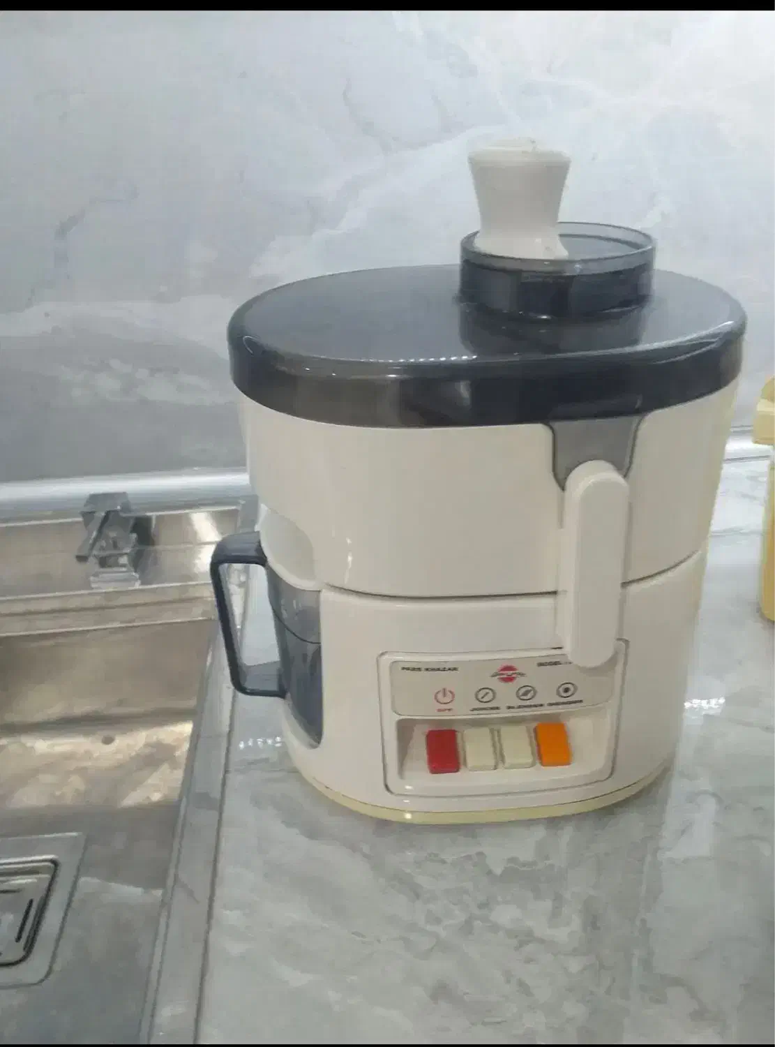 ابمیوه گیر پارس خرز سالم در حد|آبمیوه‌گیر و آب‌مرکبات‌گیر|مشهد, اروند|دیوار