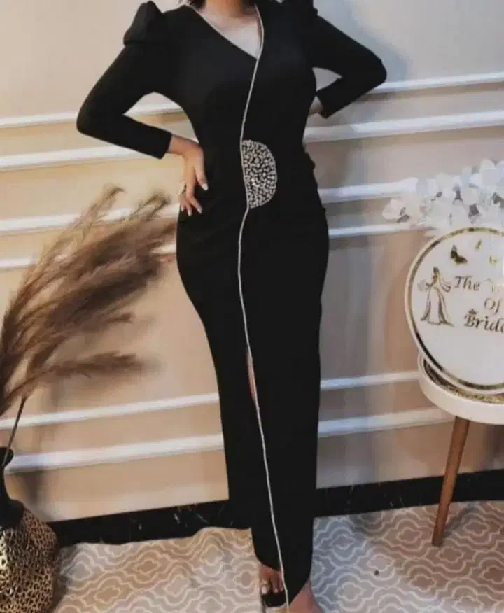 لباس مجلسی|لباس|خوی, |دیوار