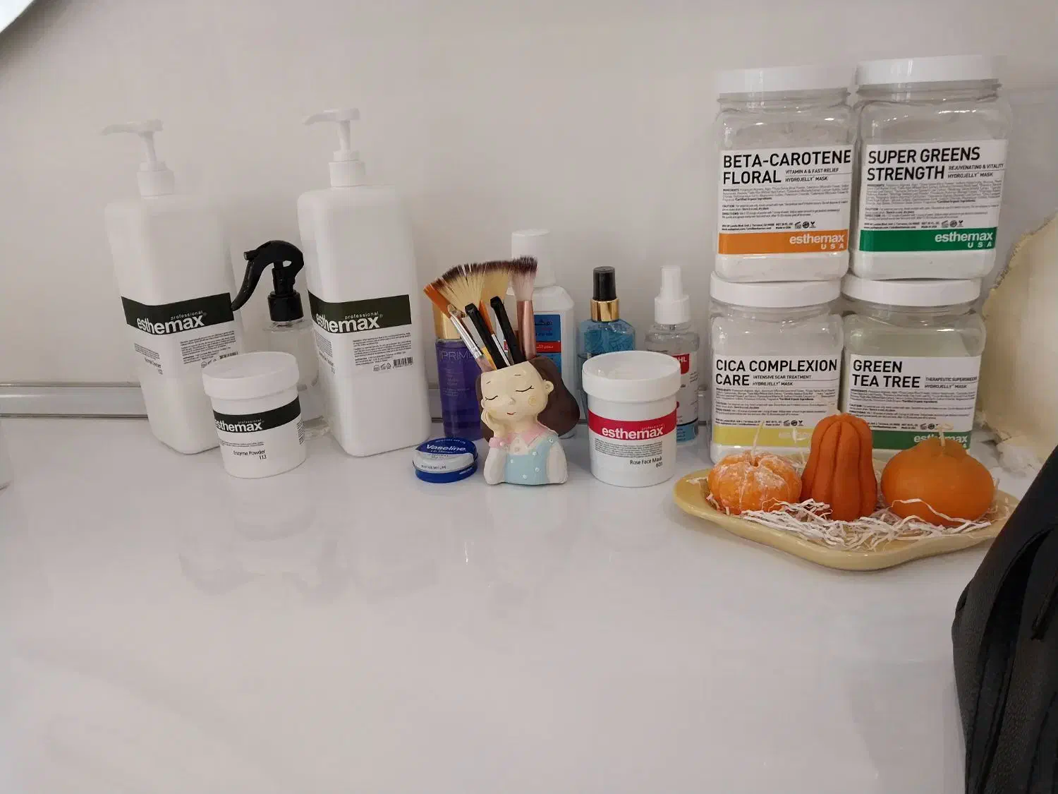 مدل فیشال|خدمات آرایشگری و زیبایی|رشت, منظریه|دیوار