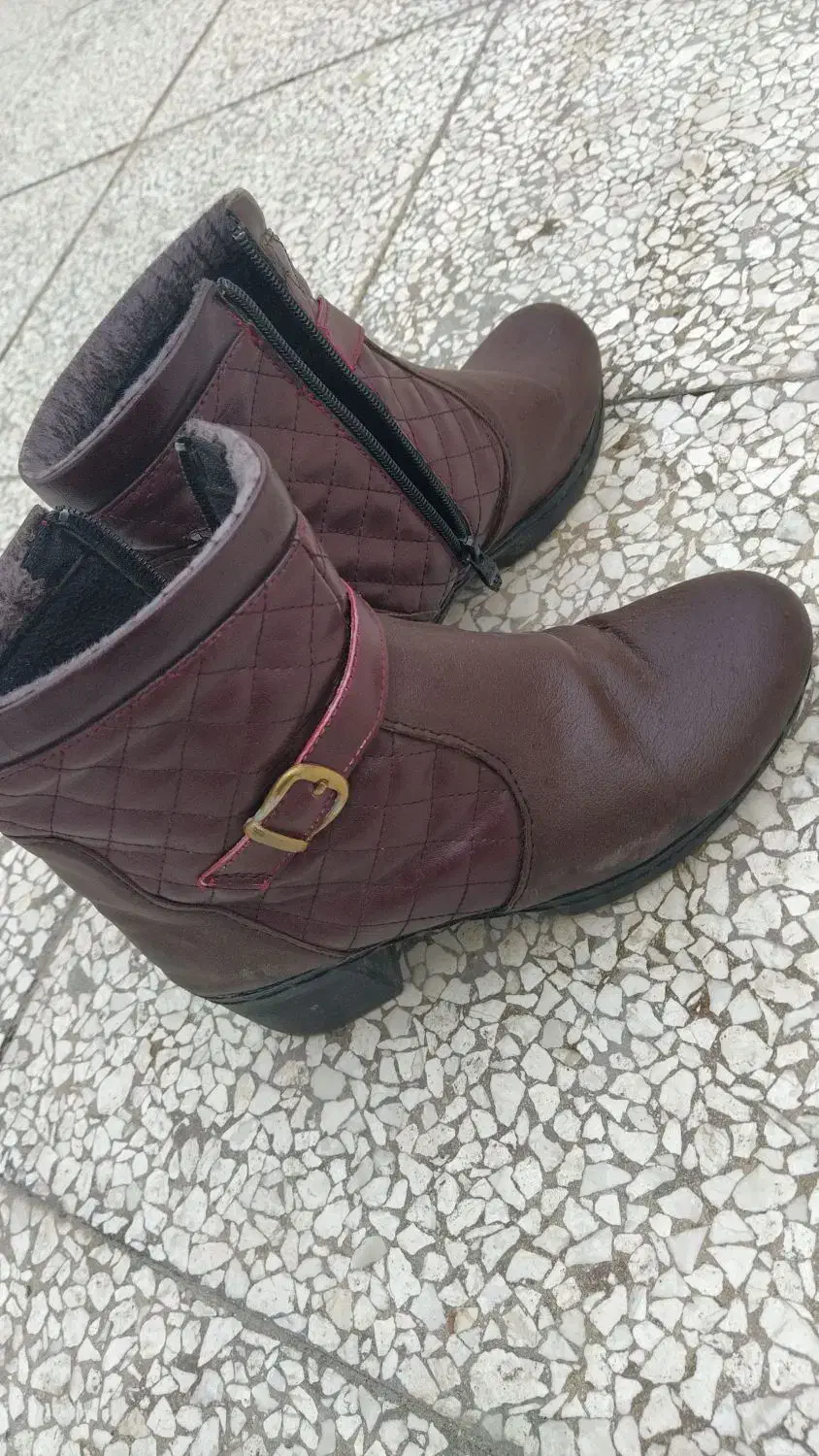 نیم بوت|کیف، کفش، کمربند|گنبد کاووس, |دیوار