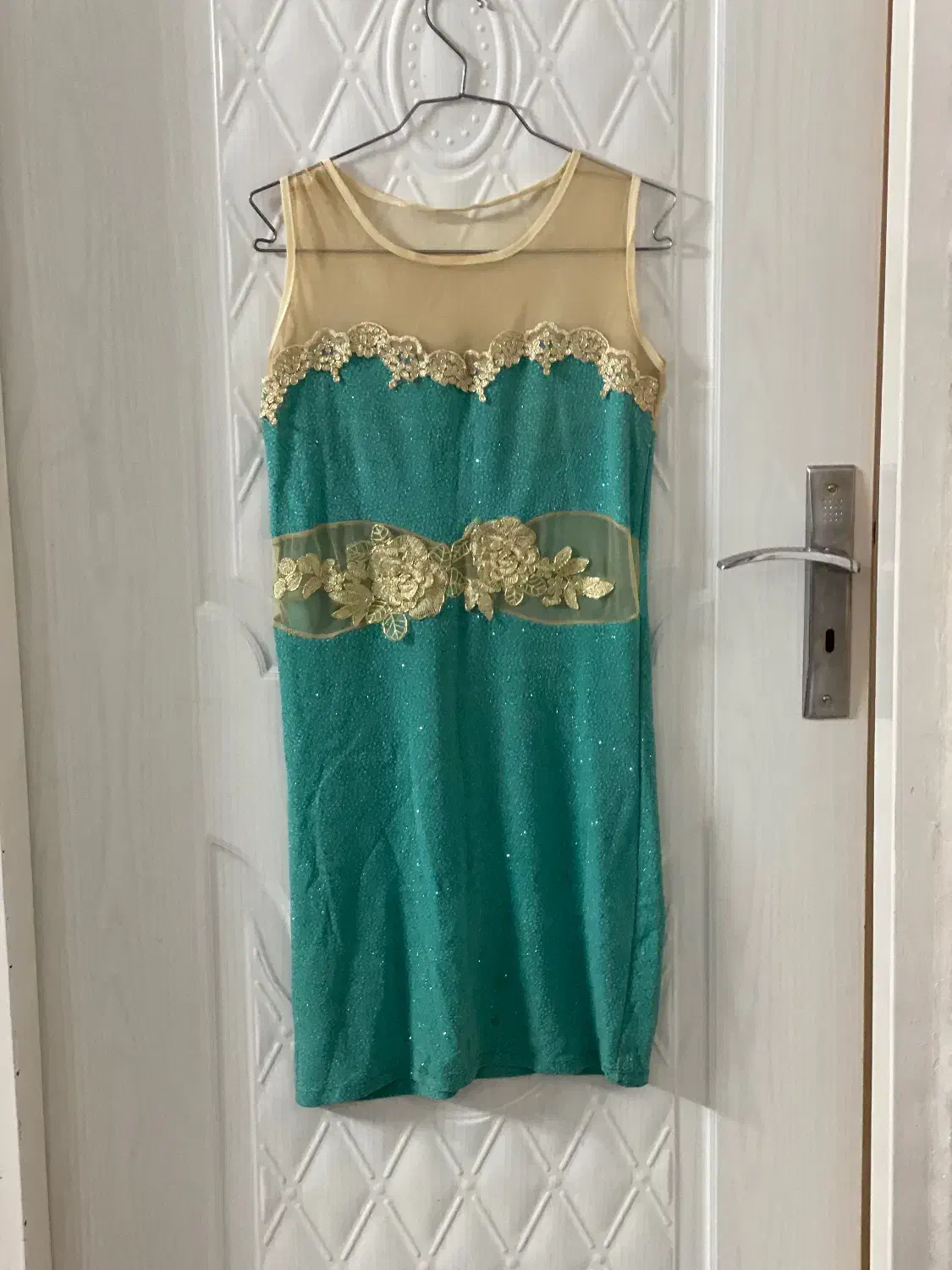 لباس زنانه|لباس|اراک, |دیوار