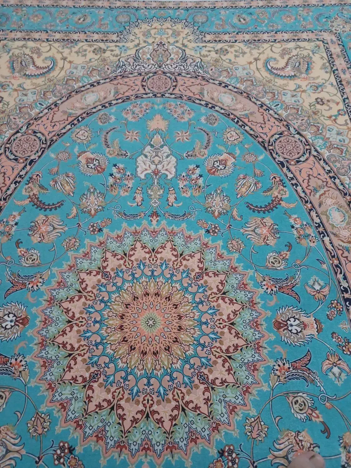 فرشینه روفرشی کشدار نو،کیفیت عالی با قیمت مناسب|فرش|پاکدشت, حصار امیر|دیوار