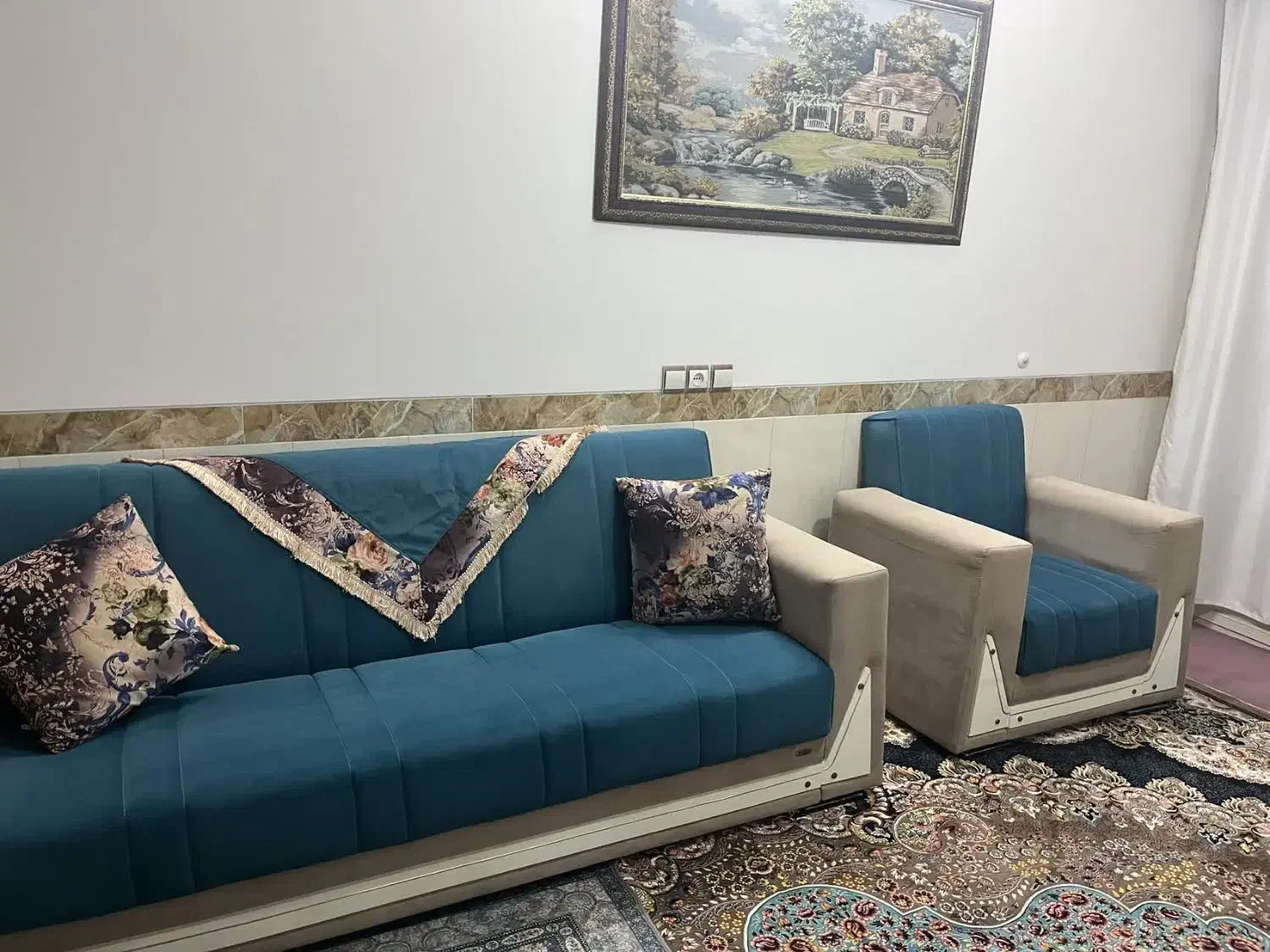 مبل تخت خوابشو در حد نو بدون  زدگی بدون لکه کم کار|مبلمان خانگی و میز عسلی|یزد, |دیوار