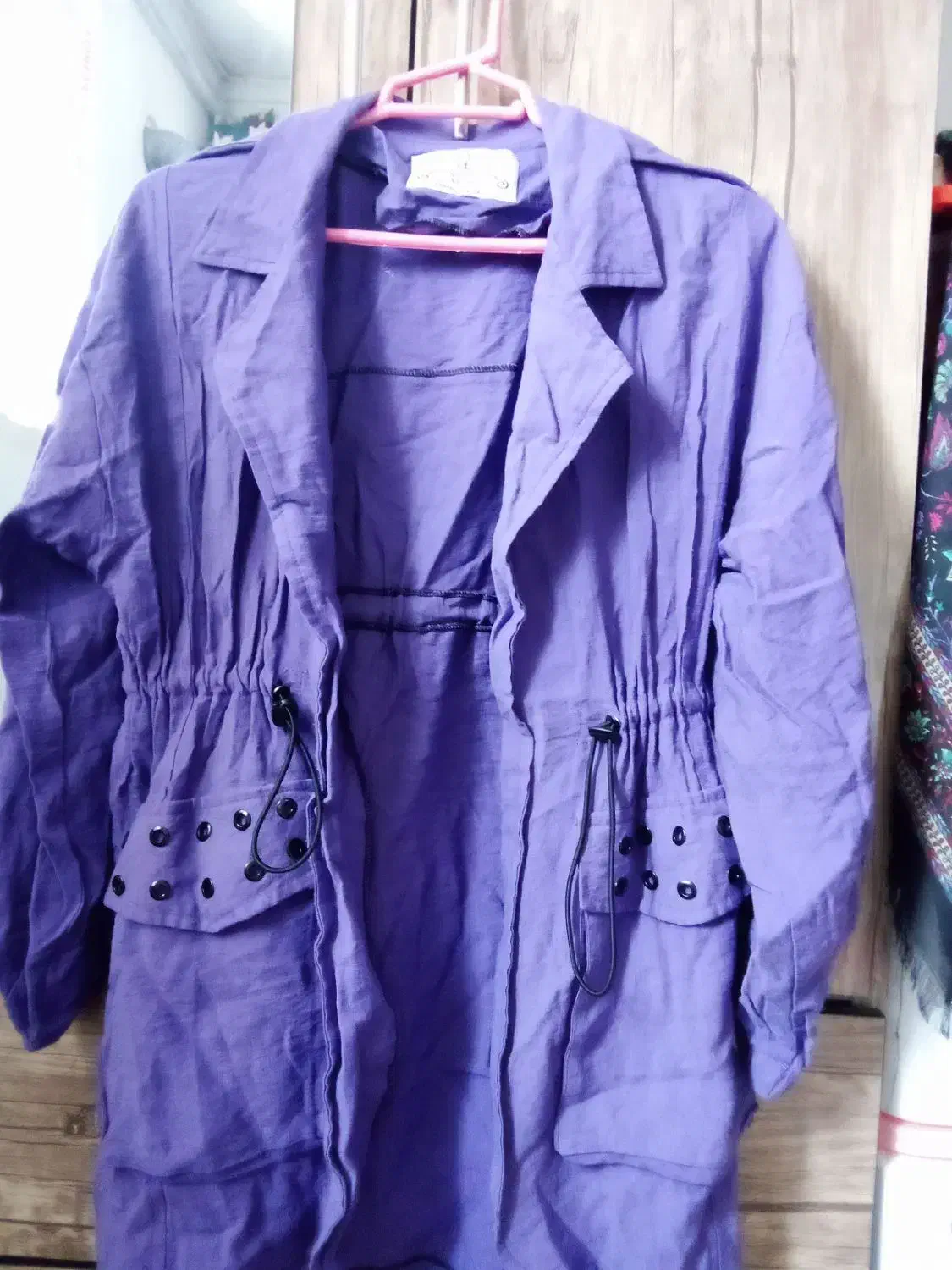 مانتووپالتو|لباس|سقز, |دیوار