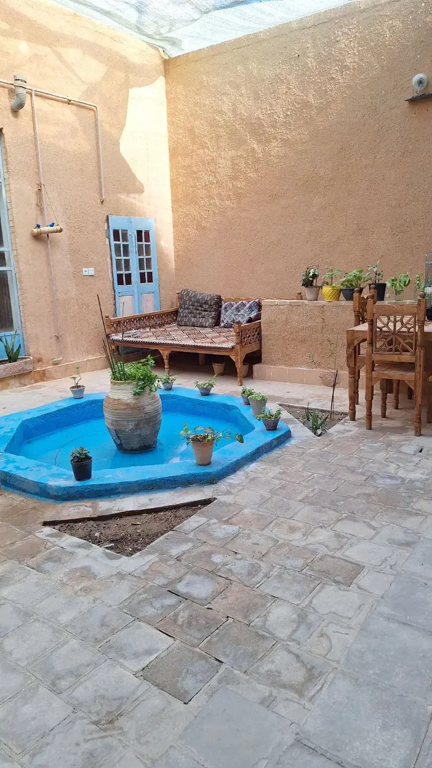 واگذاری کافی شاپ خونه سنتی|اجارهٔ مغازه و غرفه|یزد, |دیوار