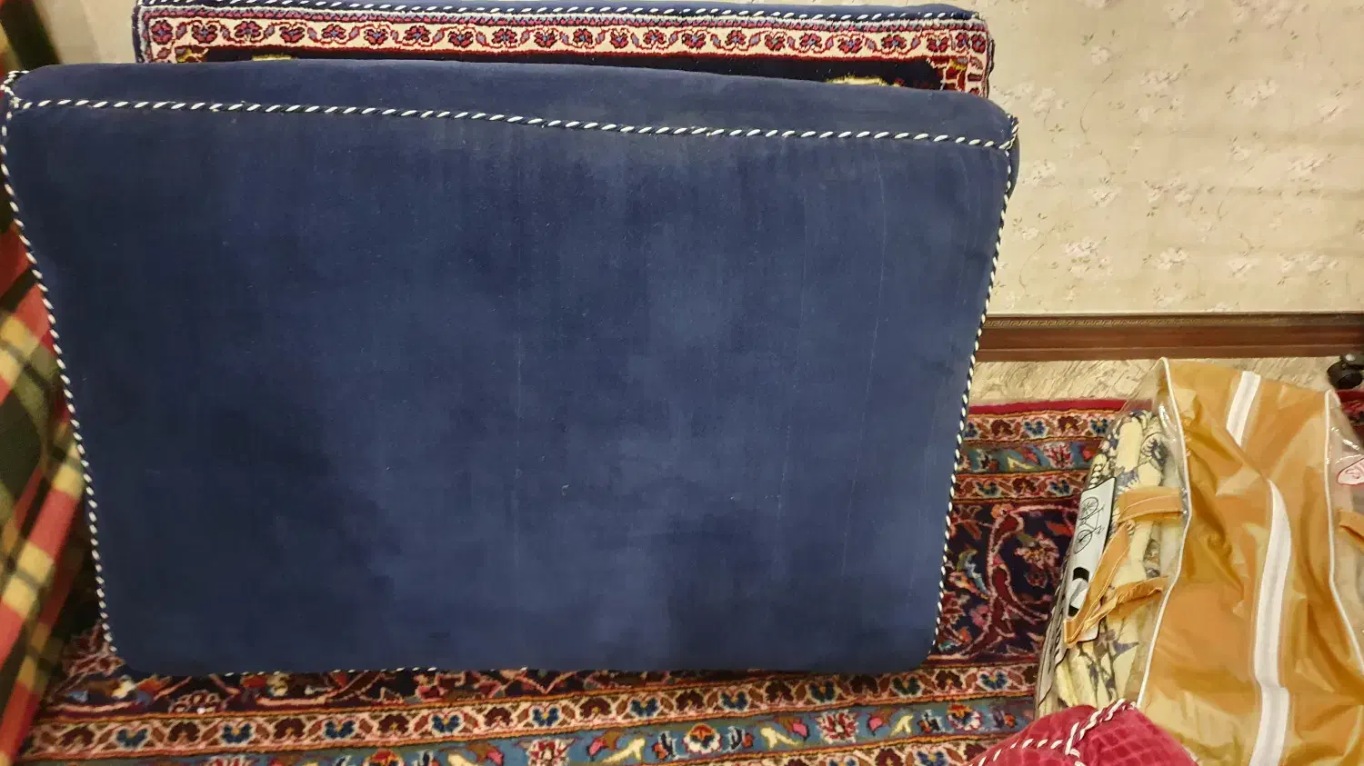 یک جفت پشتی دستباف کاشان تمیز و در حدنو|پشتی|قم, سالاریه|دیوار