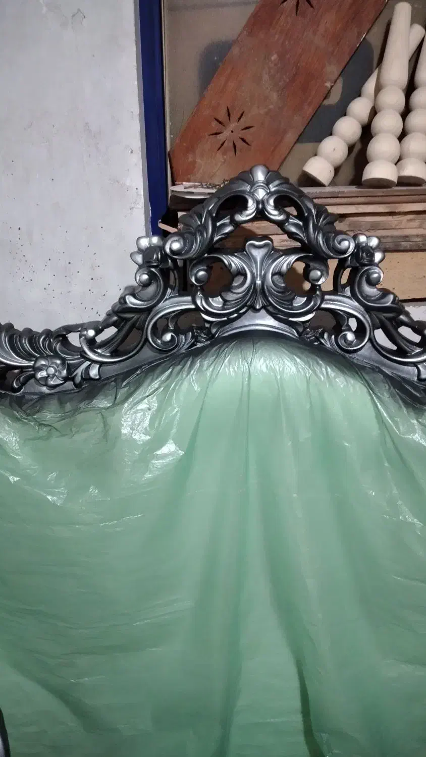 رنگ کاری تخصصی چوب و مبلمان|خدمات پیشه و مهارت|رشت, حومه رشت|دیوار