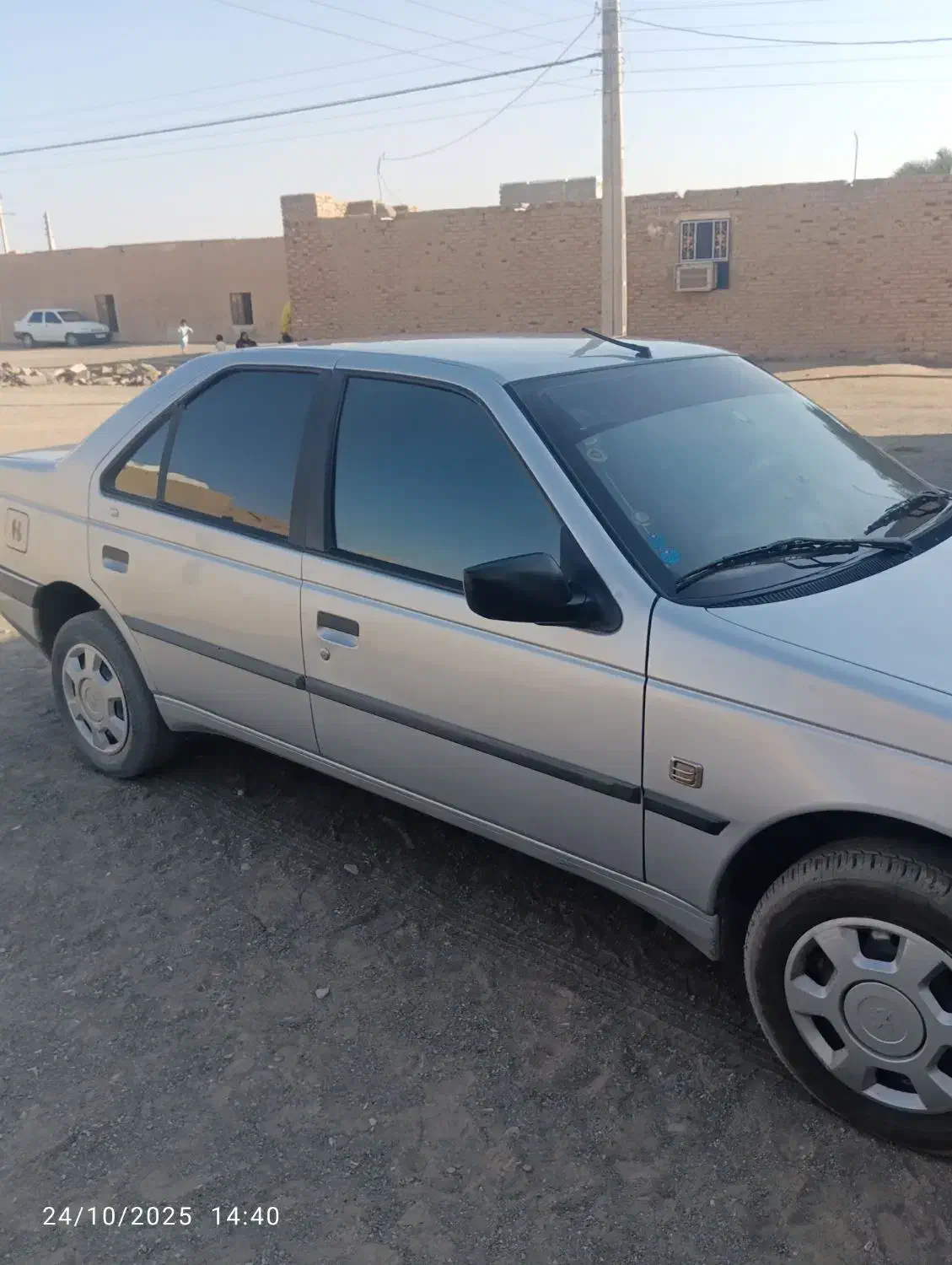 پژو 405مدل 98خیلی تمیز|خودرو سواری و وانت|ایزدشهر, |دیوار