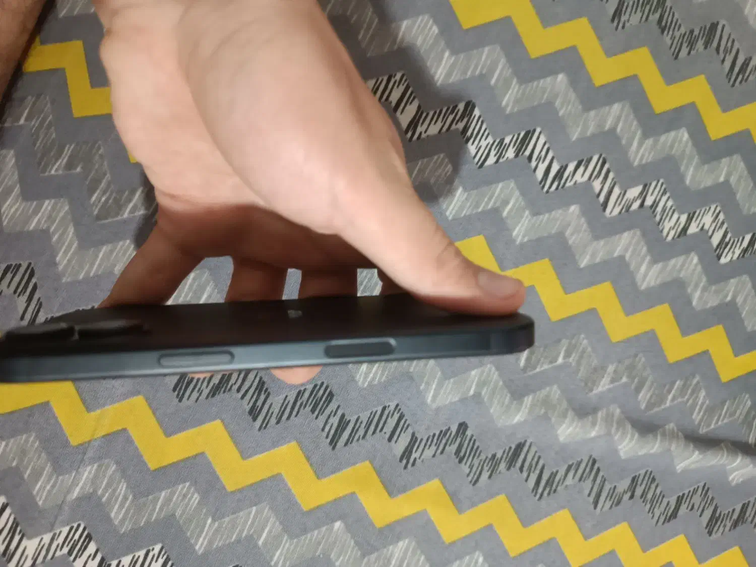 آیفون ۱۶ نرمال|موبایل|شیراز, منطقه هوایی شهید دوران|دیوار