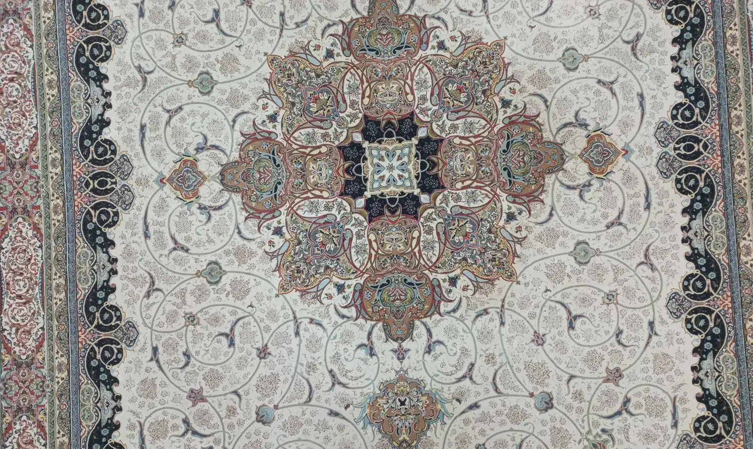 فرش ۱۲ متری گل برجسته|فرش|کرج, فاز ۴ مهرشهر|دیوار
