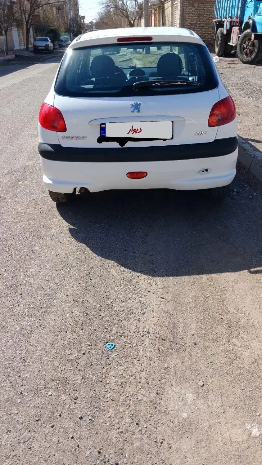 ۲۰۶ تیپ ۲ مدل ۹۸|خودرو سواری و وانت|سیرجان, |دیوار