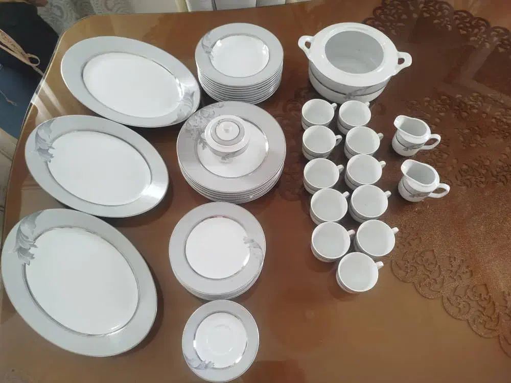 سرویس چینی ۱۲نفره زرین|ظروف سرو و پذیرایی|فردیس, قریشی|دیوار