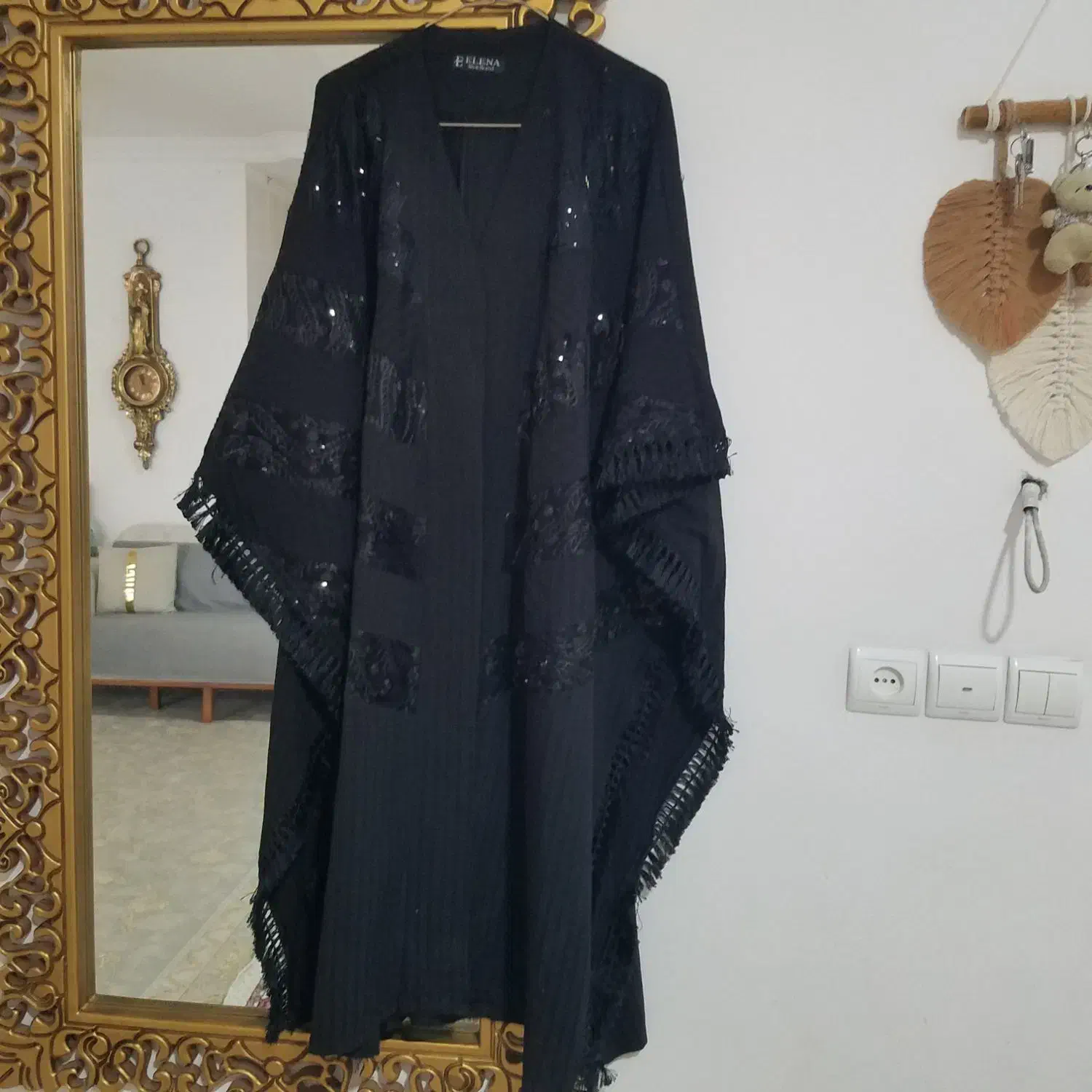 عبا|لباس|قرچک, زیبا شهر|دیوار