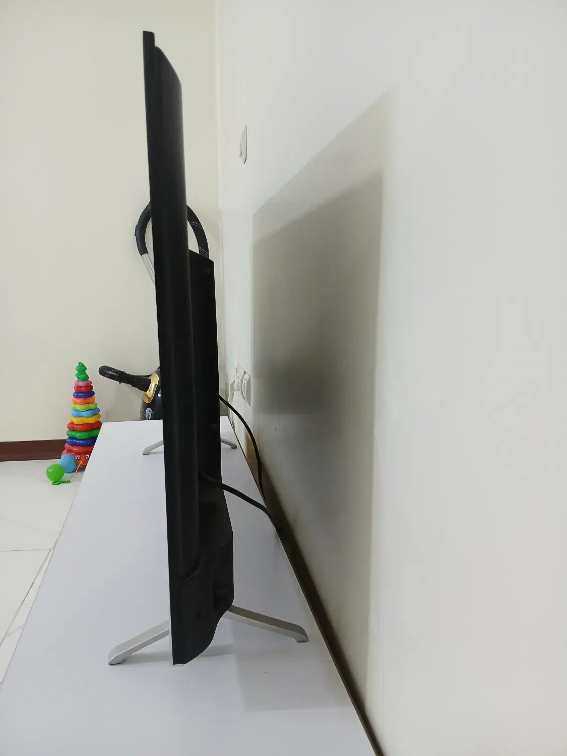 تلویزیون s|تلویزیون و پروژکتور|قرچک, پویینک|دیوار