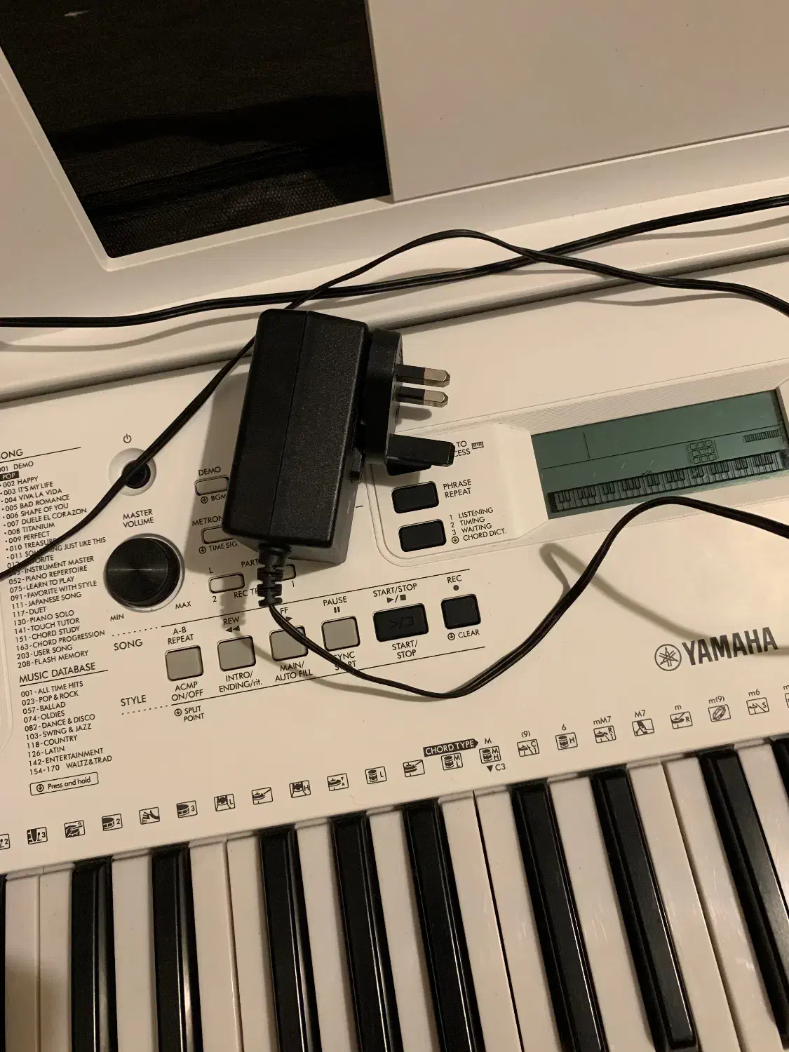 کیبورد یاماها مدل EZ300|پیانو، کیبورد، آکاردئون|رشت, امین الضرب|دیوار